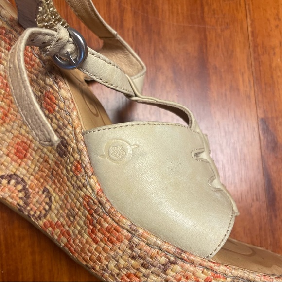 Born Patterned Wedges / Size 10 - Picture 4 of 5